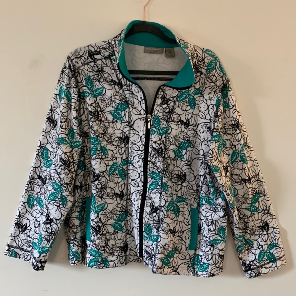 Lightweight zipper jacket